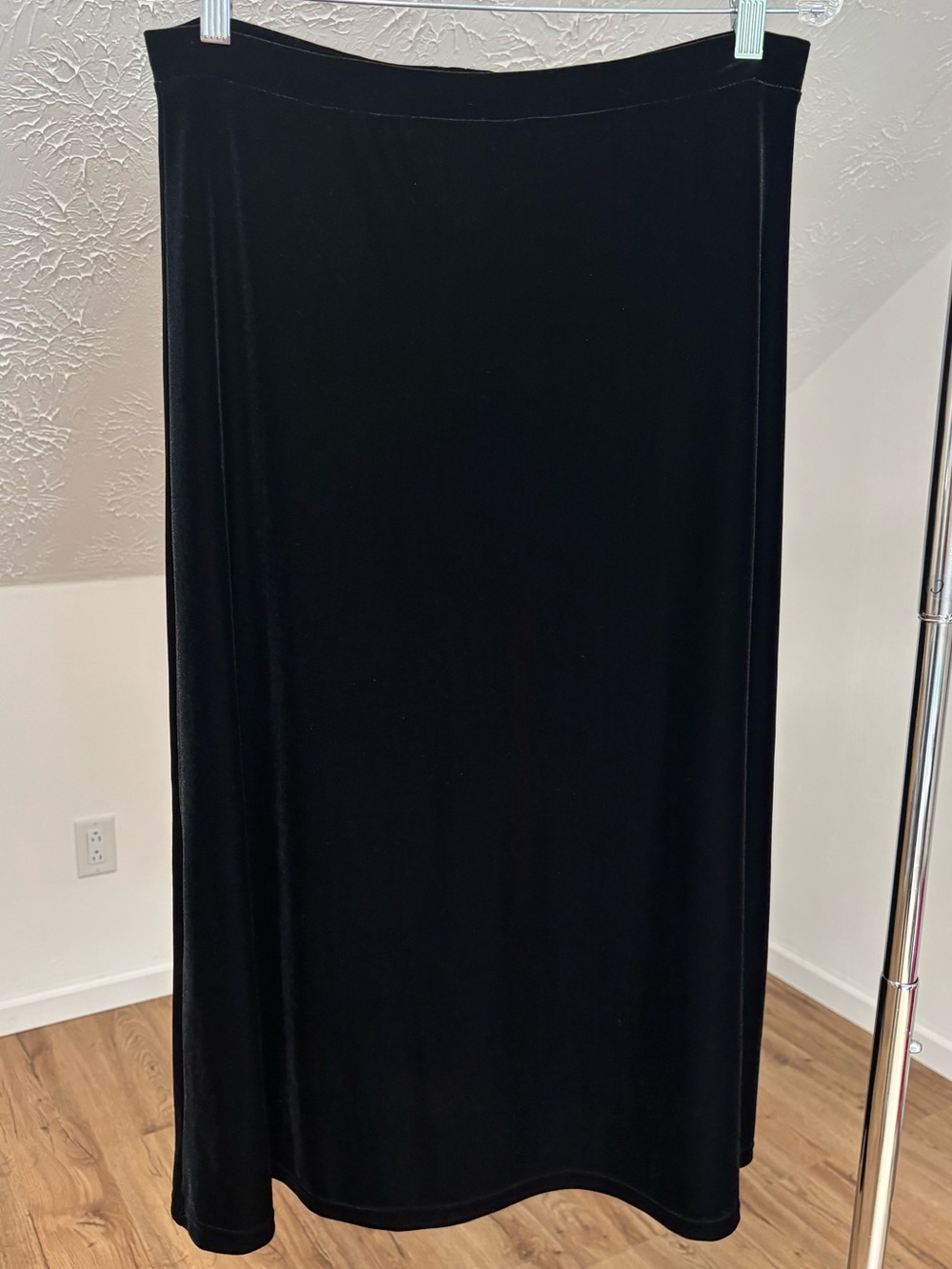 Whimsigoth Vintage black velvet pull on a-line skirt, Koret Petites size M